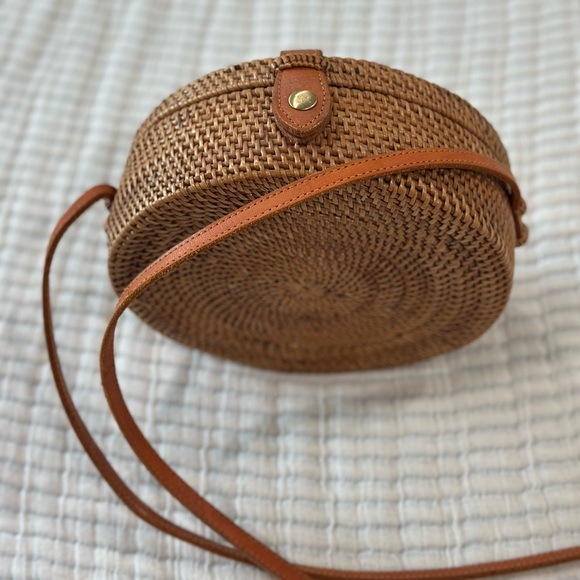Round Rattan Bag Tan - Picture 8 of 9